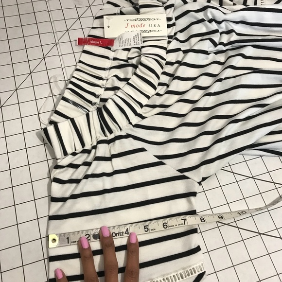 Patty Relaxed Fit Top - Picture 5 of 6